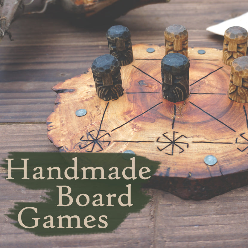 hand varved hnefatafl board game