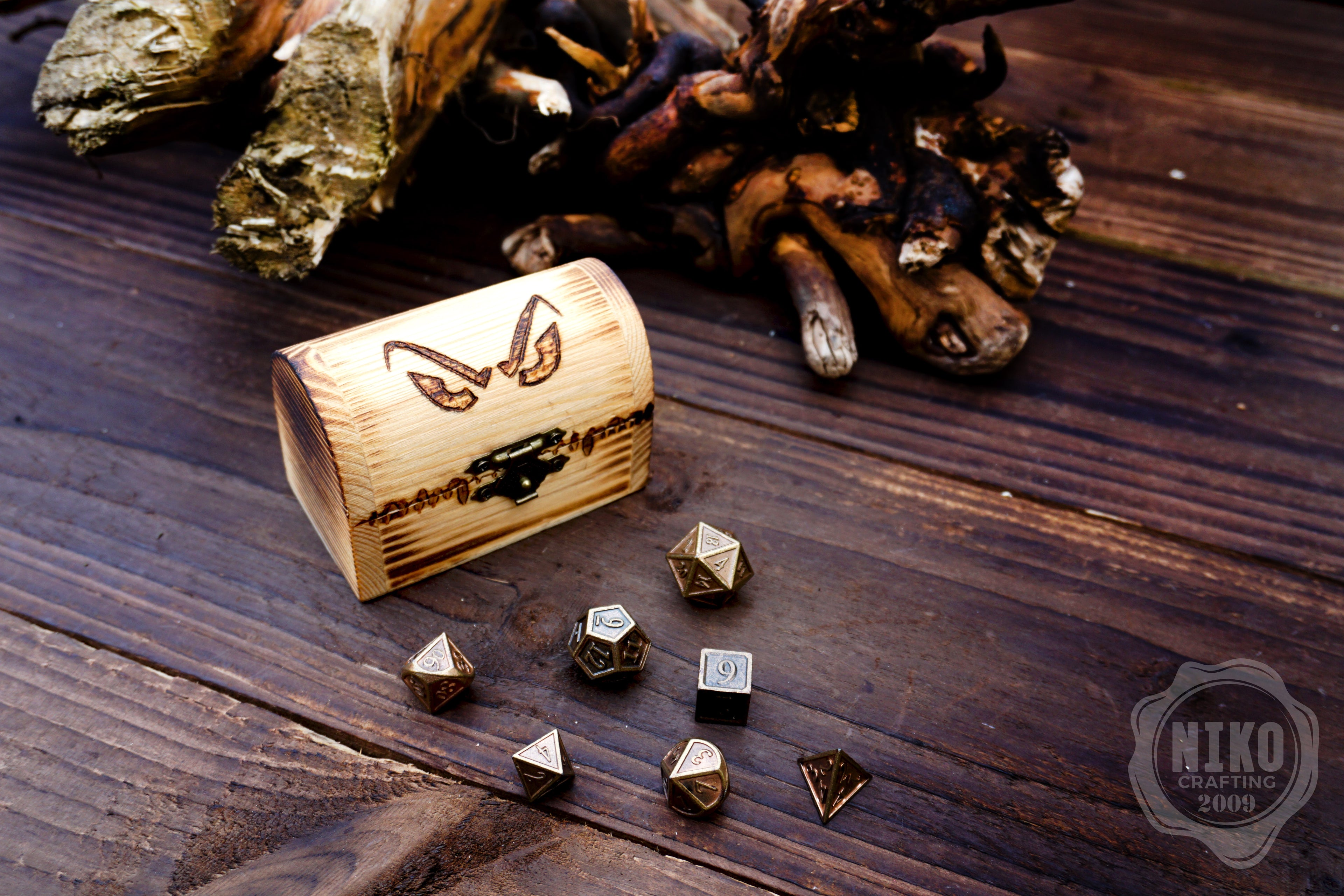 Metal Dice in Wooden Box - Pyrography: Evil Eyes - Hand-made, Personalized Dungeons and dragons Gift