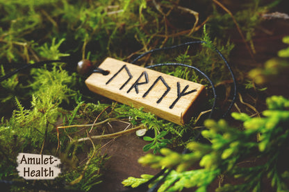 Health Amulet - Personalised Viking Rune Talisman - Oak Wood Norse Charm Necklace - Incense and Pendant - Handmade Box