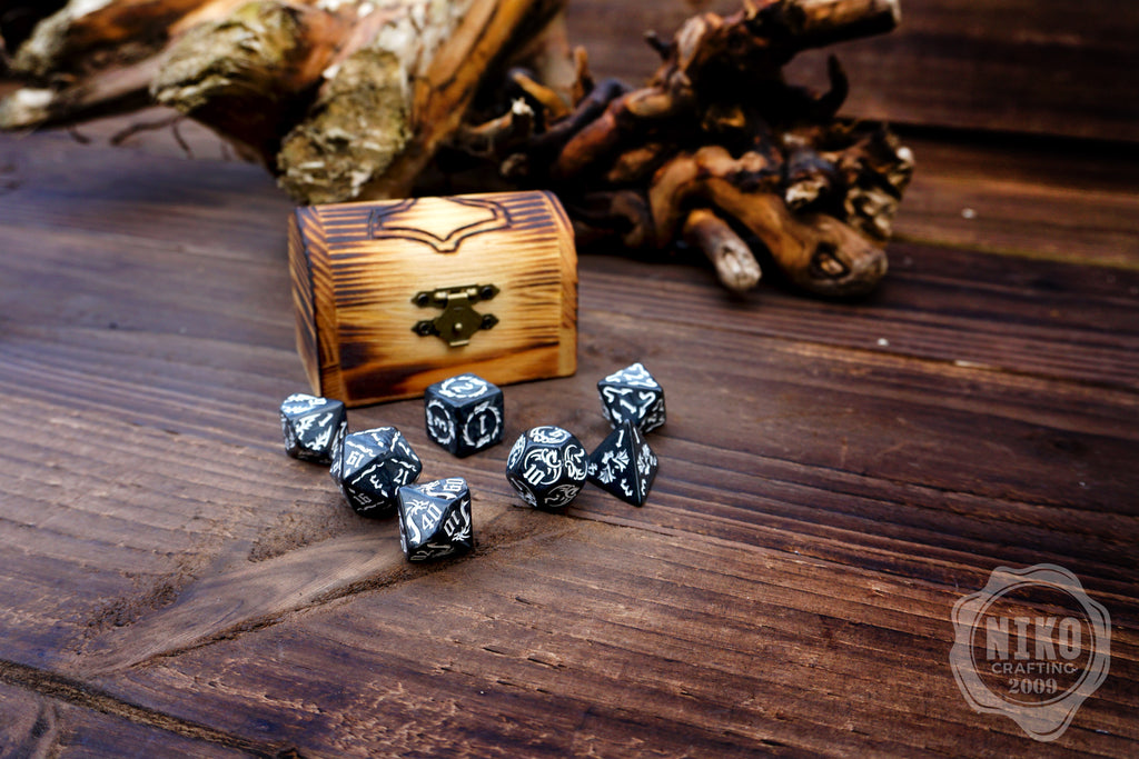 DnD Dice in Wooden Box - Pyrography: Thor Hammer - Hand-made, Personalized Dungeons and dragons Gift