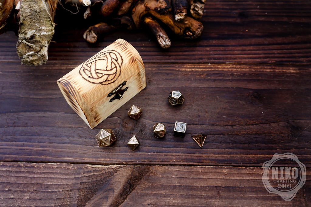 Metal Dice in Wooden Box - Pyrography: Viking Knot - Hand-made, Personalized Dungeons and dragons Gift