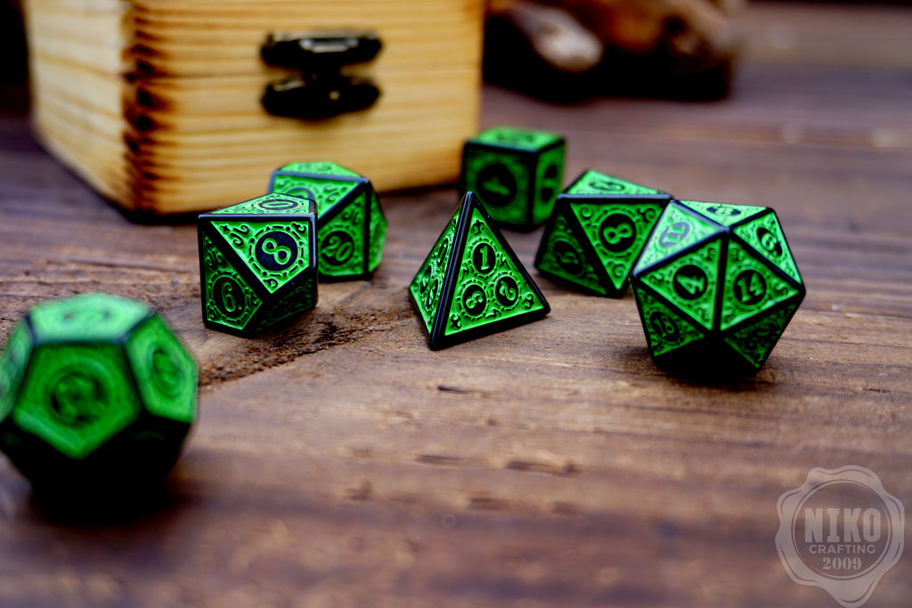 Personalised DnD Dice Set with Pyrography Wooden Box -  Viking Knot Design