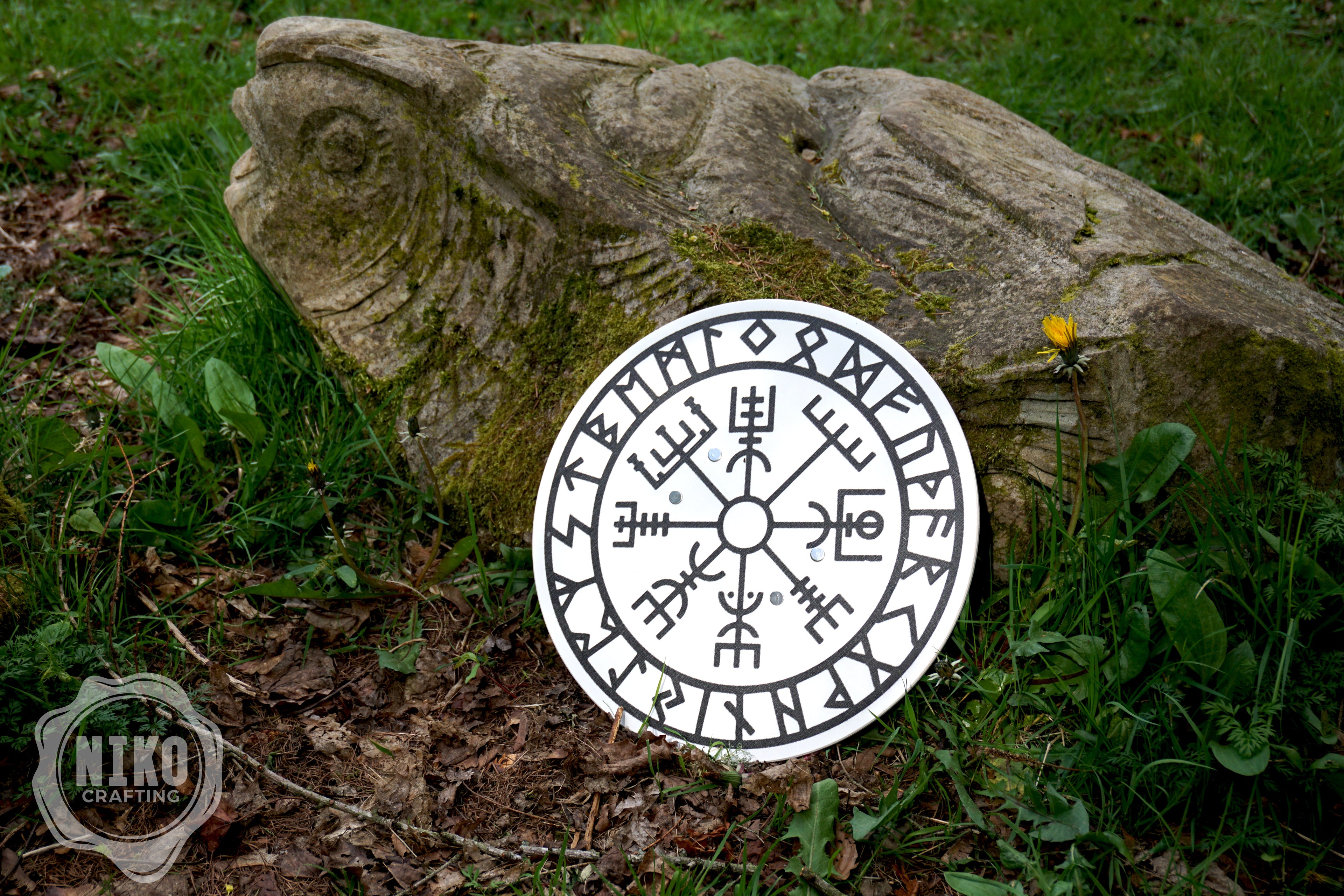 Wooden Viking Toy Sword (langsax) and Shield Set (Vegvisir): Handmade Personalised gift