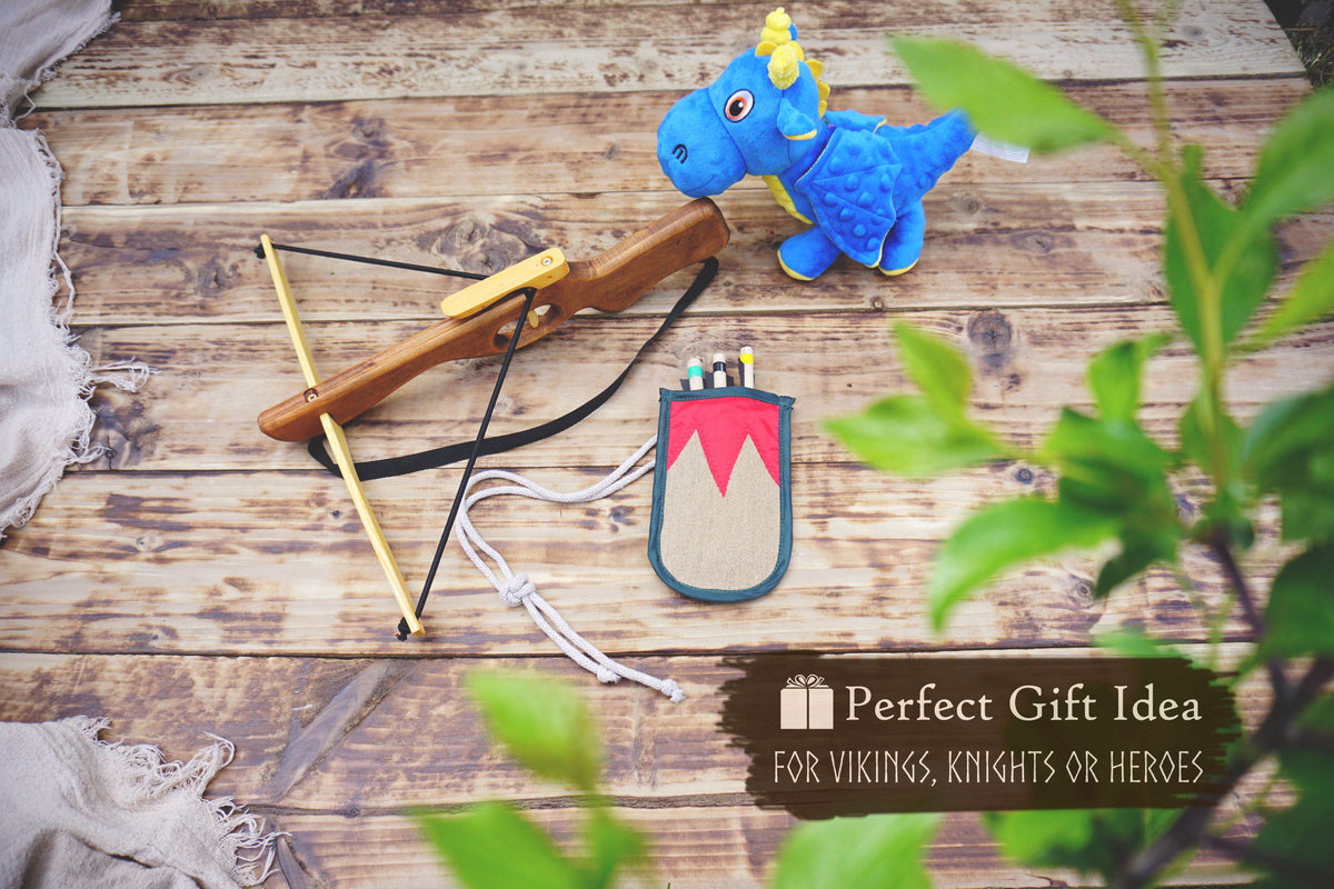 Handmade Toy Linen Quiver for Large Crossbow – Includes 3 Wooden Bolts (Arrows)