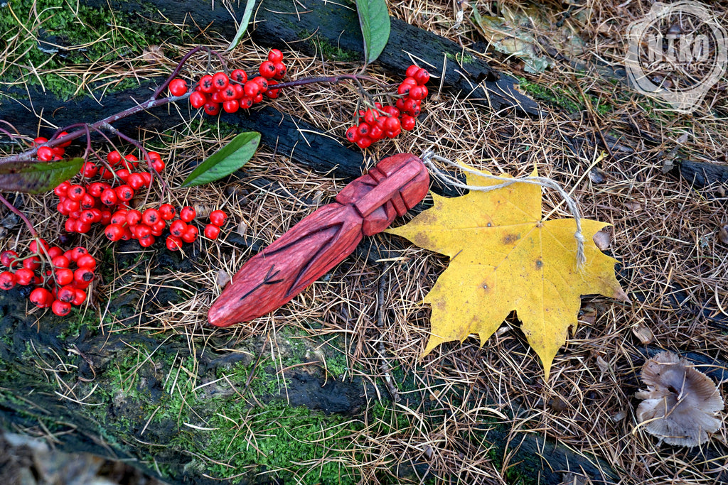 Hand-Carved Viking Amulet with Algiz Rune (ᛉ) – Wooden Protection Talisman from Basswood