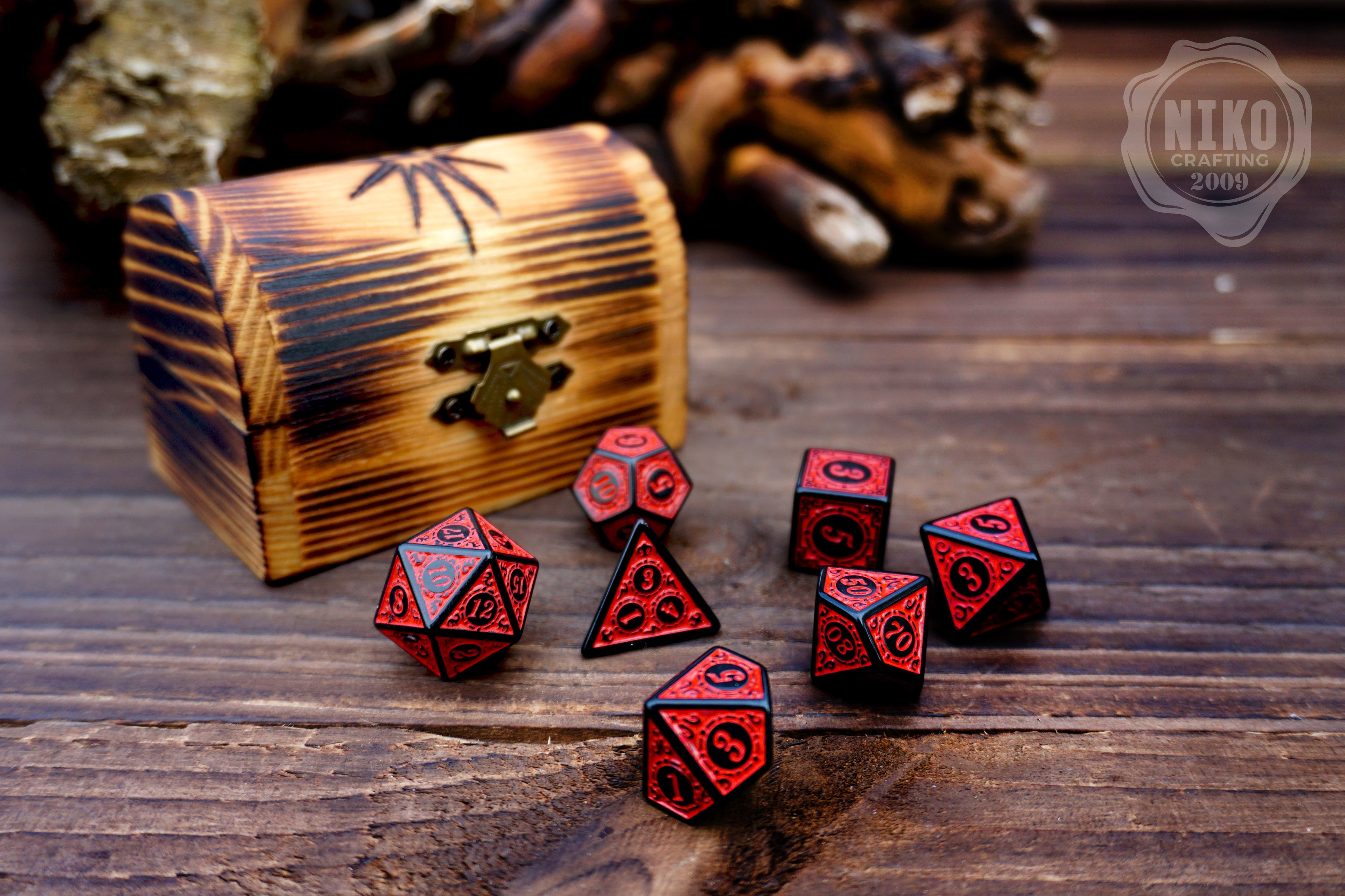DnD Dice in Wooden Box - Pyrography: the Eye of Barad-dur - Hand-made, Personalized Dungeons and dragons Gift