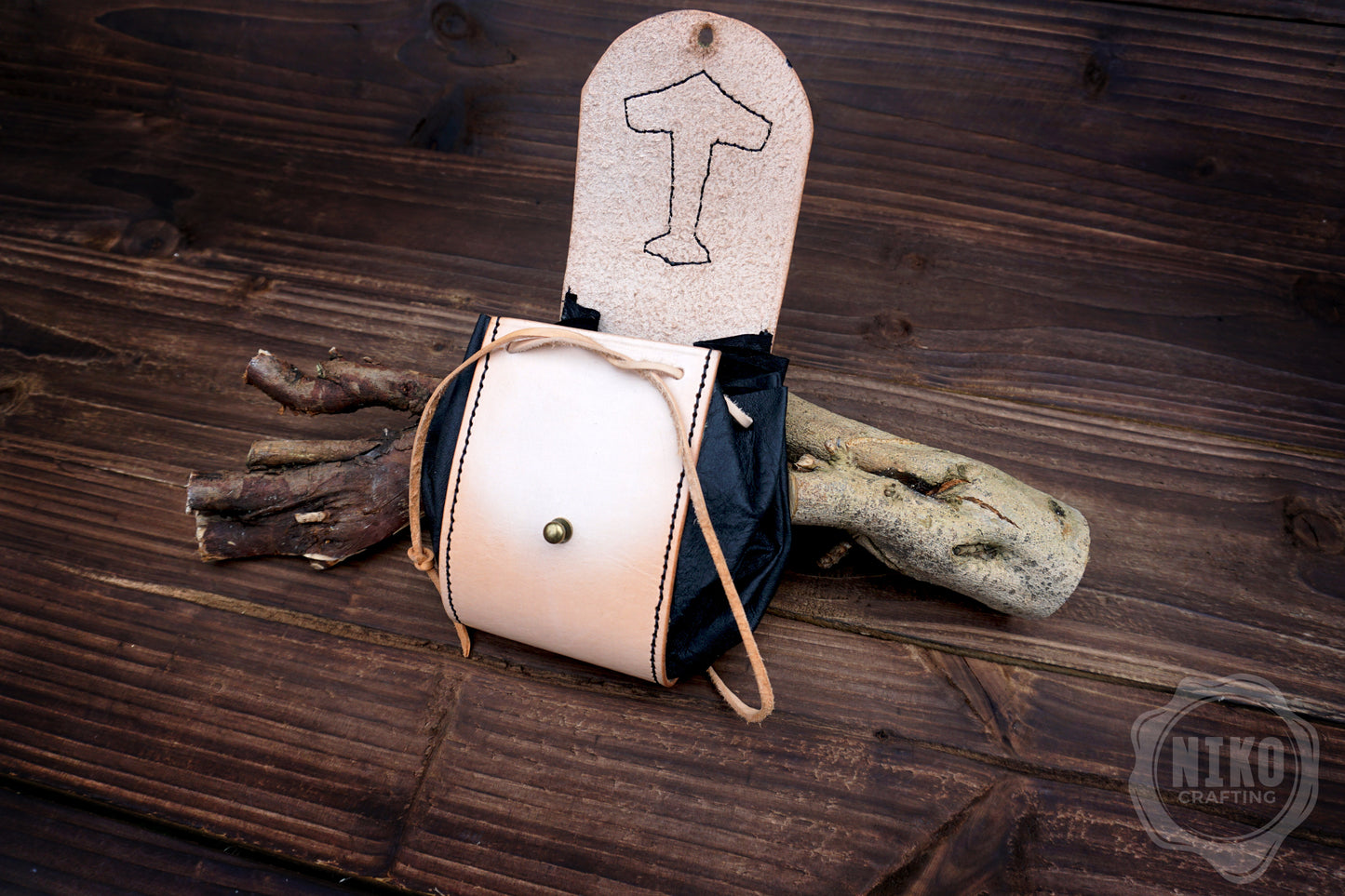 Handmade Viking Leather Belt Pouch with "Mjolnir - Thor's Hammer" - Medieval Hip-bag