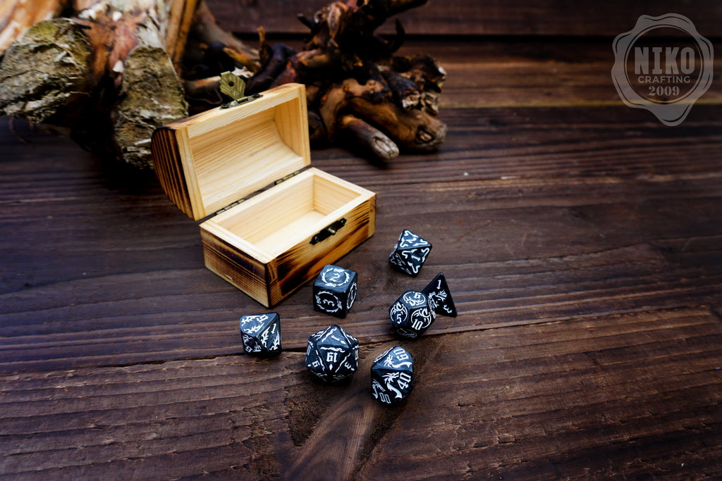 DnD Dice in Wooden Box - Pyrography: Thor Hammer - Hand-made, Personalized Dungeons and dragons Gift