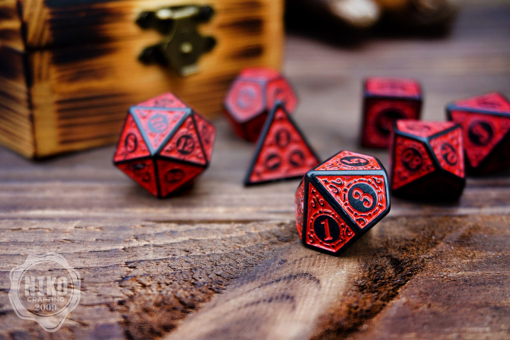 DnD Dice in Wooden Box - Pyrography: the Eye of Barad-dur - Hand-made, Personalized Dungeons and dragons Gift