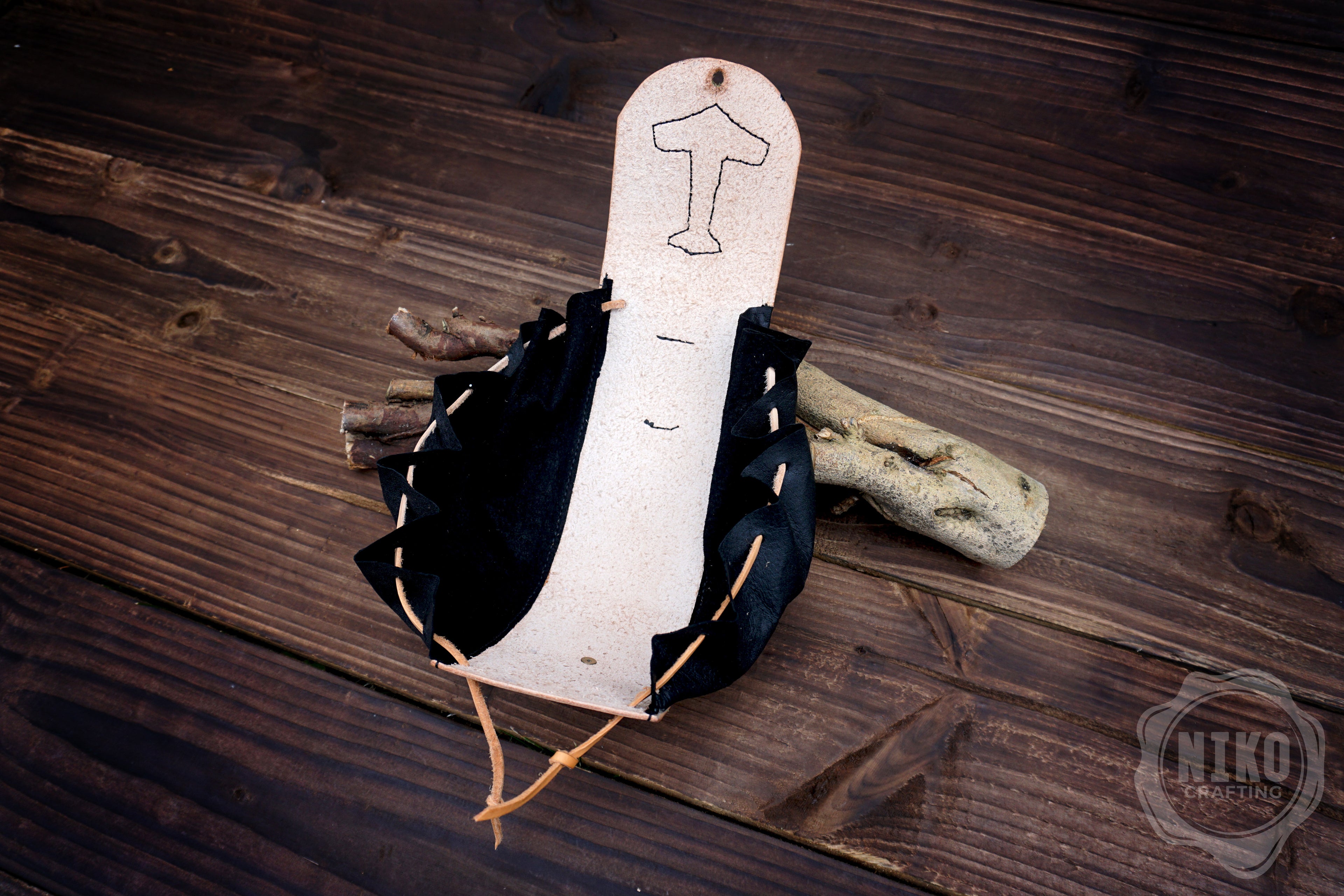 Handmade Viking Leather Belt Pouch with "Mjolnir - Thor's Hammer" - Medieval Hip-bag