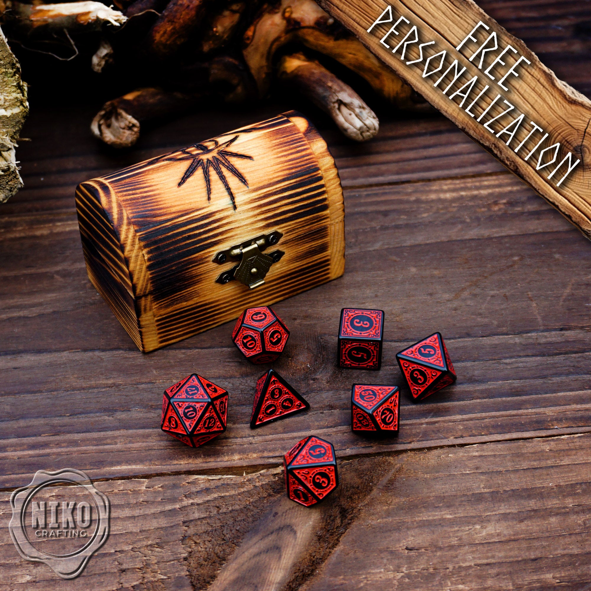 DnD Dice in Wooden Box - Pyrography: the Eye of Barad-dur - Hand-made, Personalized Dungeons and dragons Gift