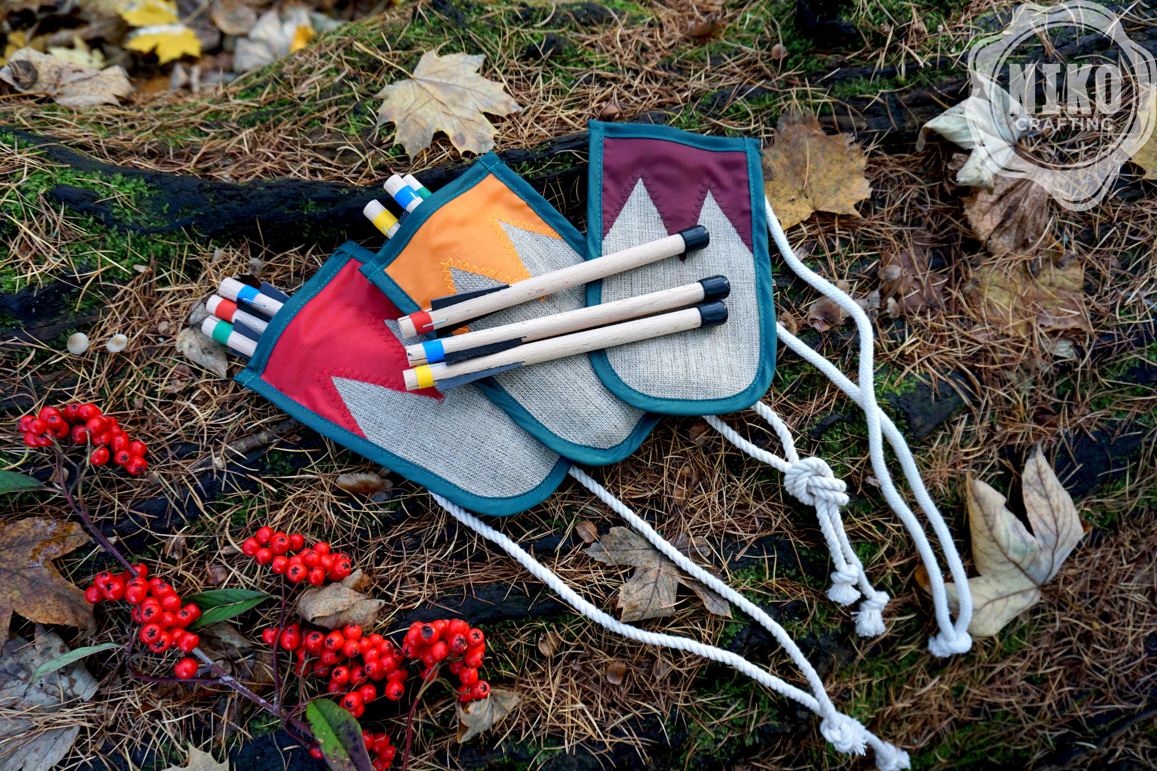 Handmade Toy Linen Quiver for Small Crossbow – Includes 3 Wooden Bolts (Arrows)