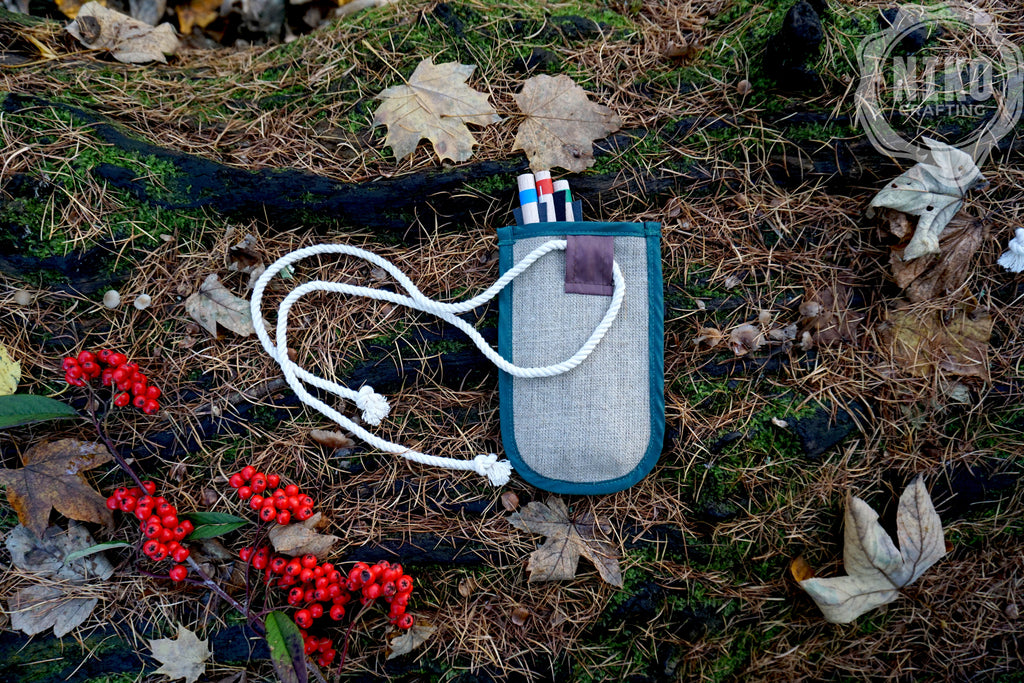 Handmade Toy Linen Quiver for Large Crossbow – Includes 3 Wooden Bolts (Arrows)